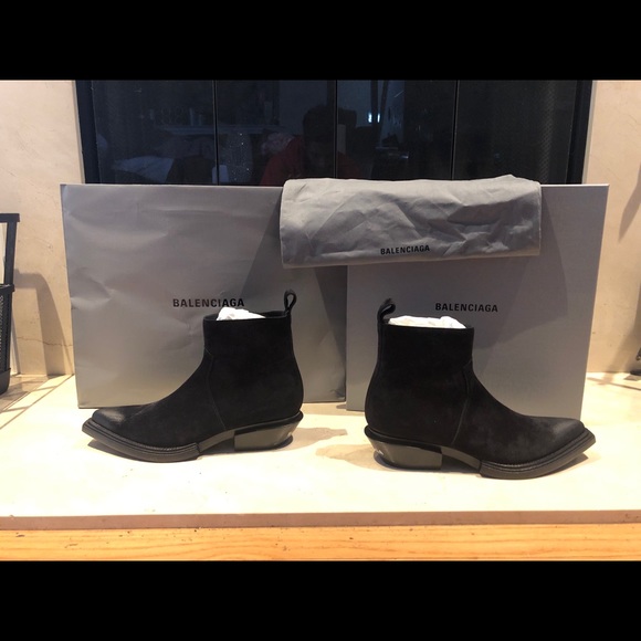 Balenciaga Santiago Bootie - Picture 4 of 4